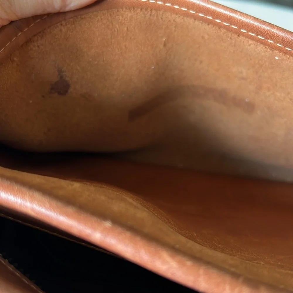 Coach Vintage Swagger 9338 Crossbody Bag - Picture 9 of 14